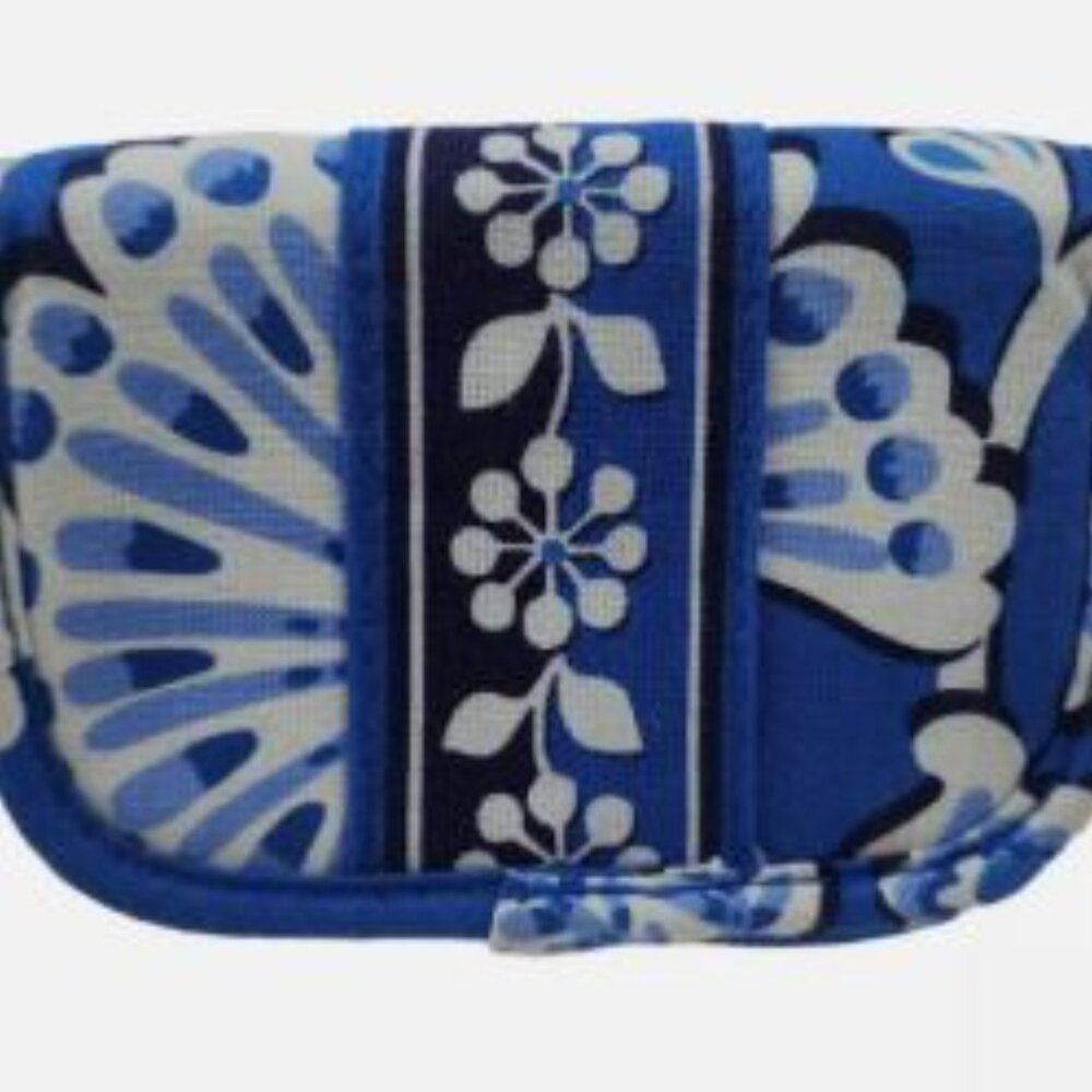 VERA BRADLEY Retired Blue Lagoon Blue White NWOT Mini Wallet Case Coastal